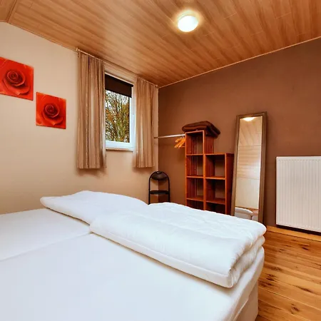 Holiday home For 4 Person With Terrace, Cleaning Included Houffalize